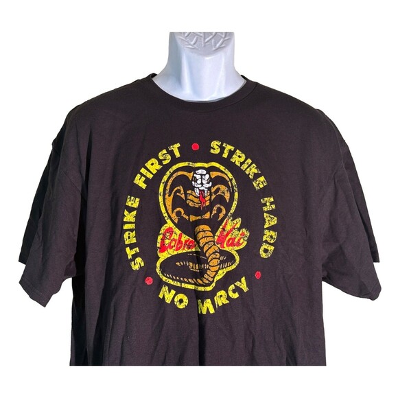 COBRA KAI Short Sleeve Pull-Over Crew Neck Black T-Shirt XL NWT - Picture 2 of 6